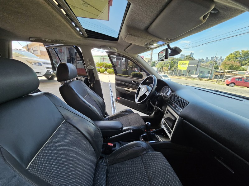 GOLF 1.6 MI SPORTLINE 8V FLEX 4P MANUAL - 2010 - CAXIAS DO SUL