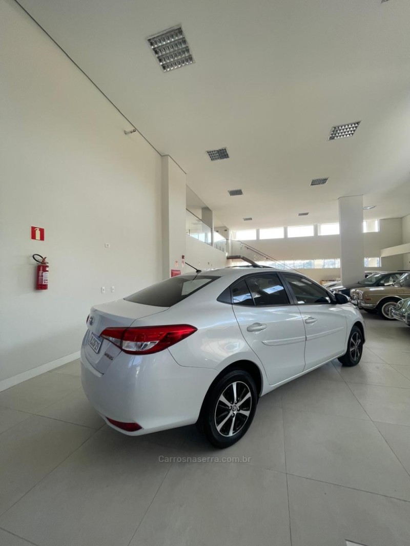 YARIS 1.5 XLS SEDAN 16V FLEX 4P AUTOMÁTICO - 2021 - CAXIAS DO SUL