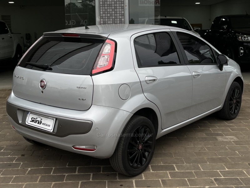 PUNTO 1.6 ESSENCE 16V FLEX 4P MANUAL - 2016 - VACARIA