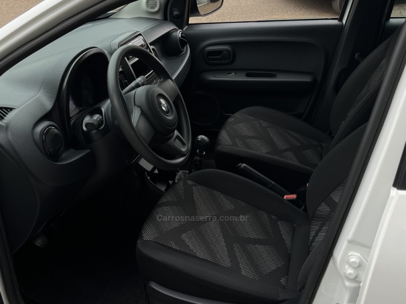 MOBI 1.0 8V EVO FLEX LIKE. MANUAL - 2023 - VACARIA