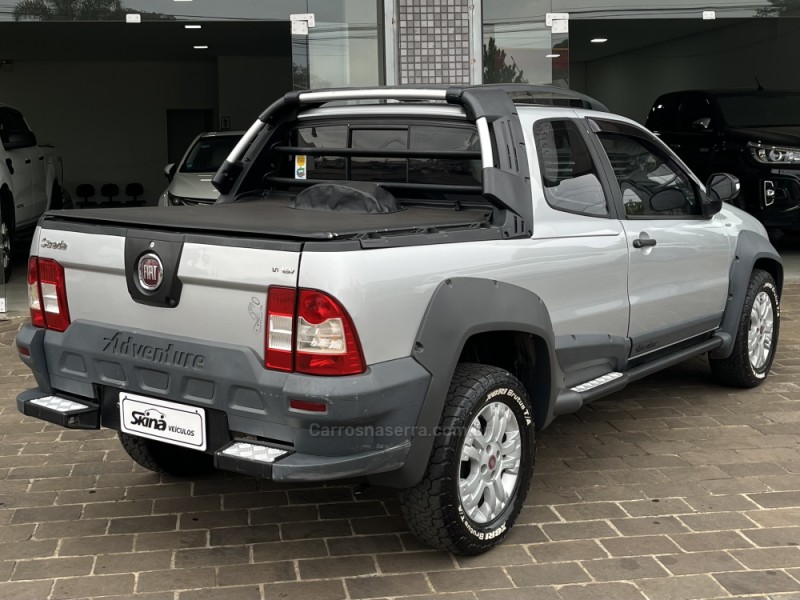 STRADA 1.8 MPI ADVENTURE CD 8V FLEX 2P MANUAL - 2011 - VACARIA