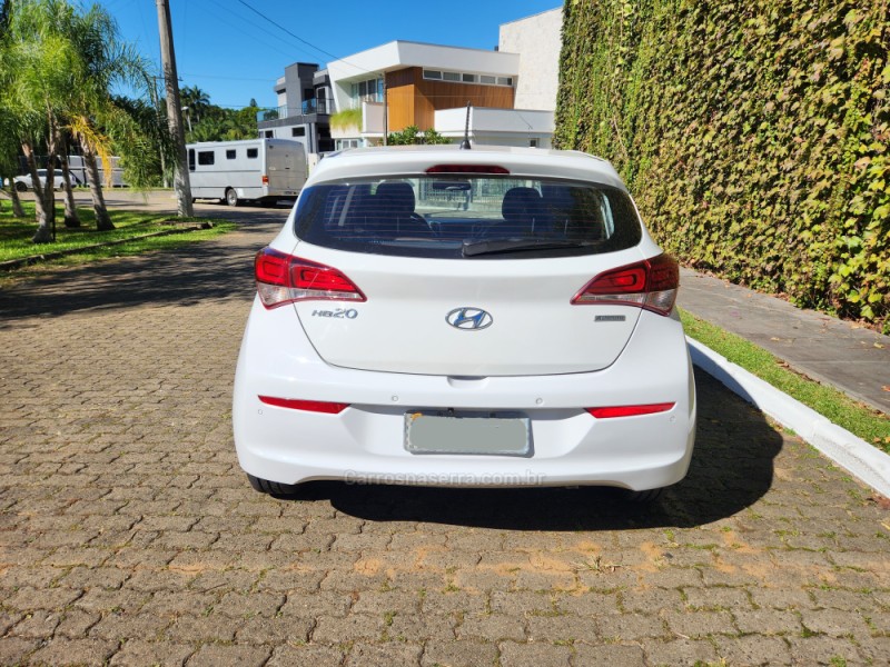 HB20 1.6 PREMIUM 16V FLEX 4P AUTOMÁTICO - 2017 - MONTENEGRO