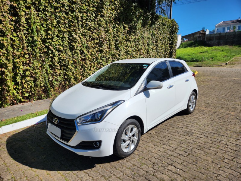 HB20 1.6 PREMIUM 16V FLEX 4P AUTOMÁTICO - 2017 - MONTENEGRO
