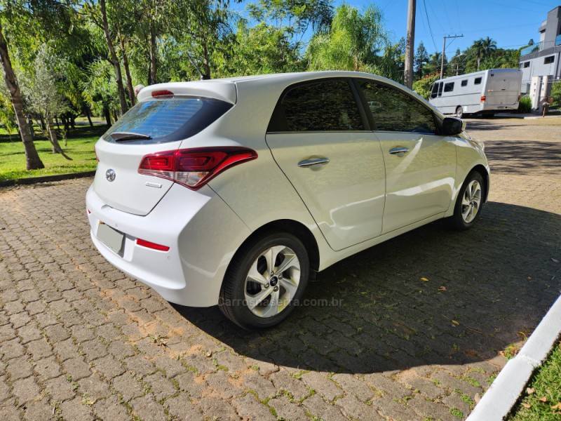 HB20 1.6 PREMIUM 16V FLEX 4P AUTOMÁTICO - 2017 - MONTENEGRO