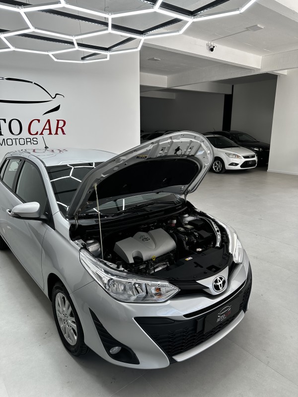 YARIS 1.3 16V FLEX XL PLUS TECH MULTIDRIVE17 - 2019 - CAXIAS DO SUL
