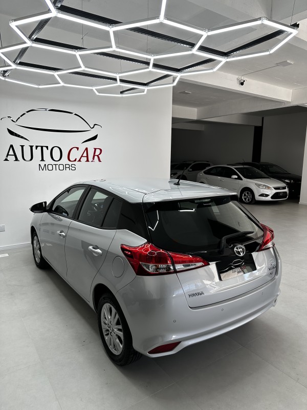 YARIS 1.3 16V FLEX XL PLUS TECH MULTIDRIVE17 - 2019 - CAXIAS DO SUL