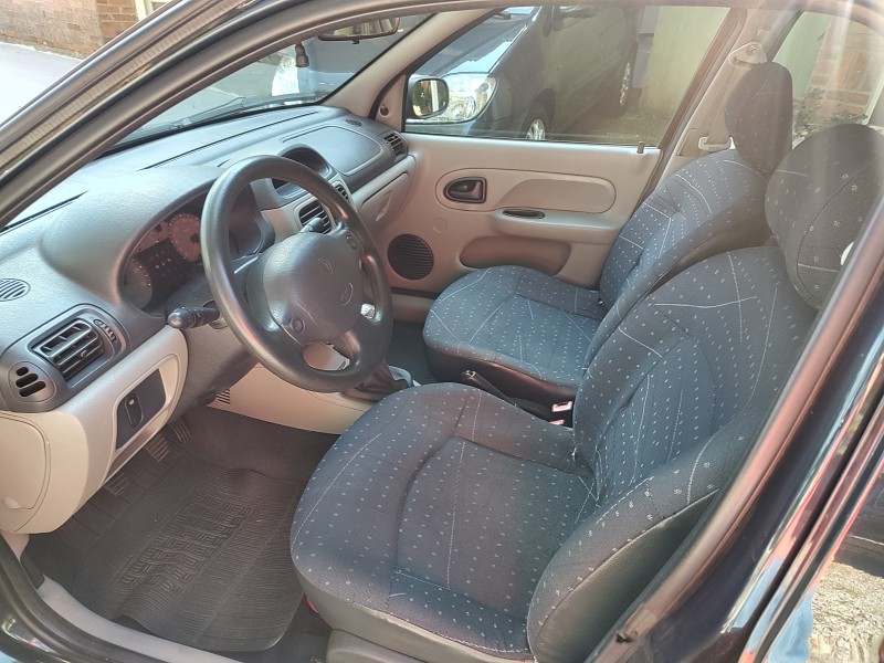 CLIO 1.0 EXPRESSION 16V FLEX 4P MANUAL - 2006 - CAXIAS DO SUL