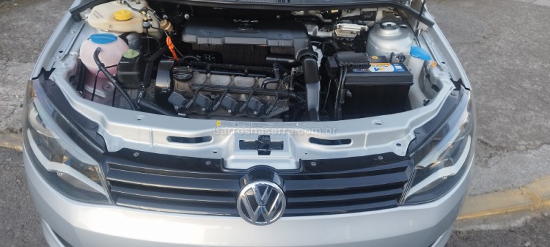 VOYAGE 1.0 MI TRENDLINE 8V FLEX 4P MANUAL - 2013 - FARROUPILHA