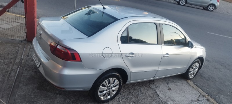 VOYAGE 1.0 MI TRENDLINE 8V FLEX 4P MANUAL - 2013 - FARROUPILHA