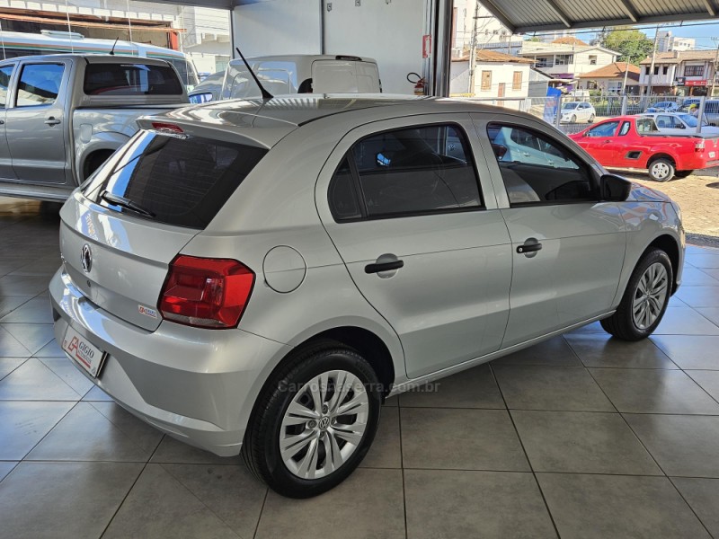 GOL 1.0 12V MPI TOTALFLEX 4P MANUAL - 2023 - TAPEJARA