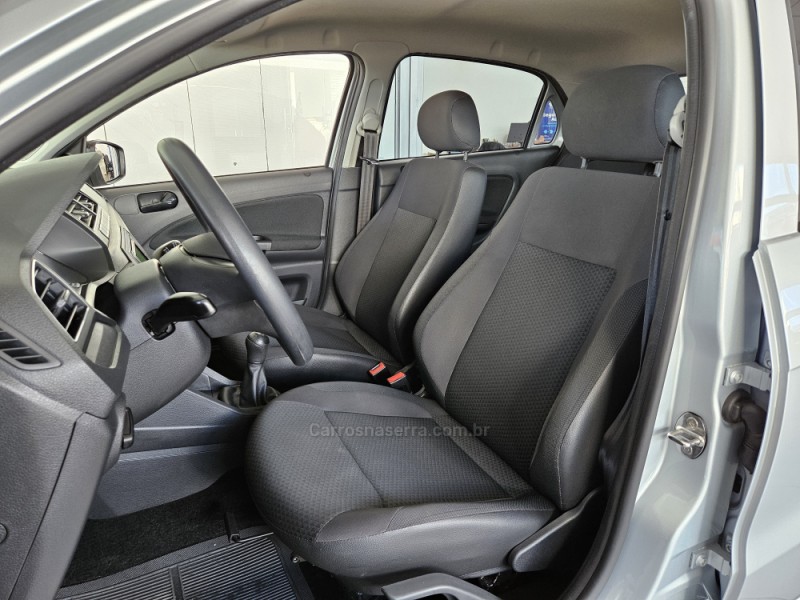 GOL 1.0 12V MPI TOTALFLEX 4P MANUAL - 2023 - TAPEJARA