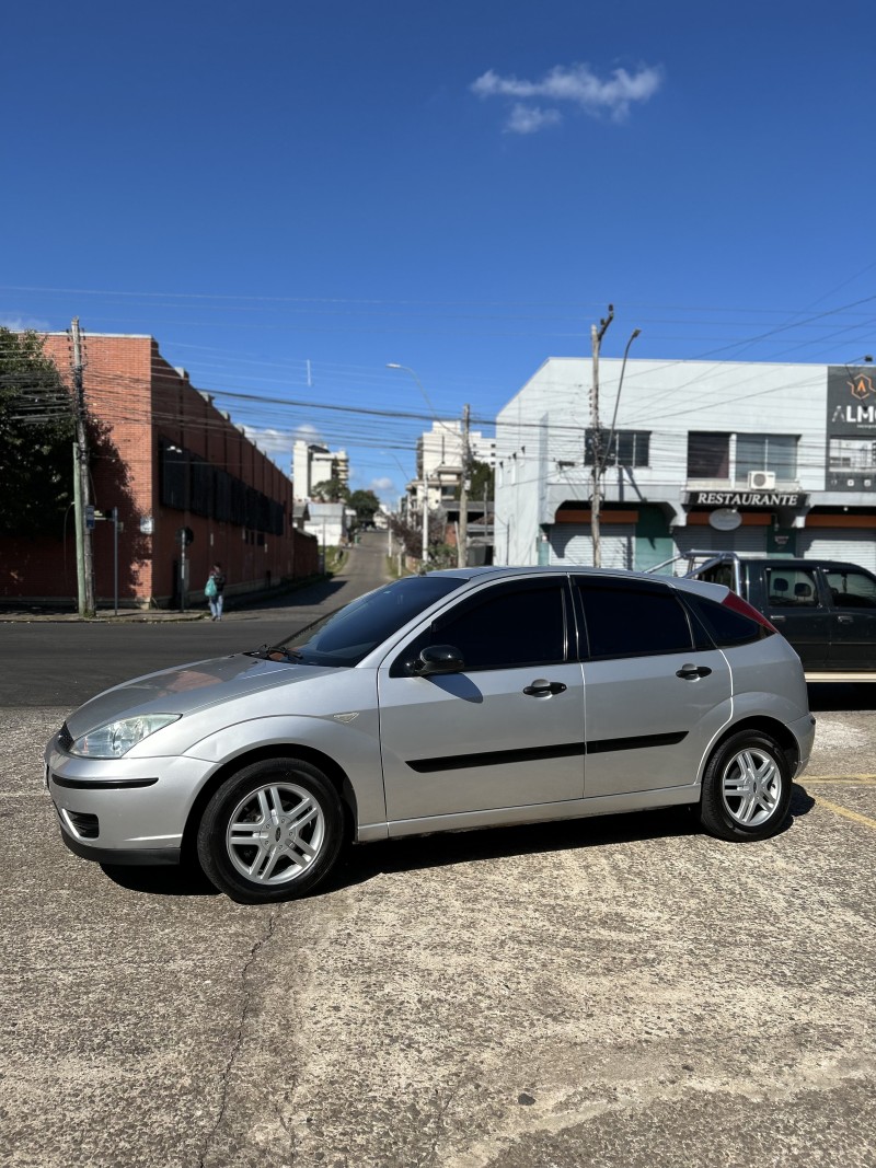 FOCUS 2.0 GLX 16V GASOLINA 4P AUTOMÁTICO - 2008 - CAXIAS DO SUL