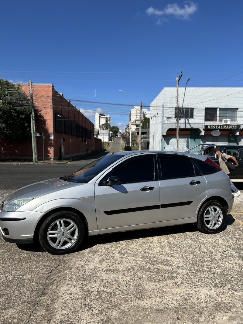 FOCUS 2.0 GLX 16V GASOLINA 4P AUTOMÁTICO - 2008 - CAXIAS DO SUL