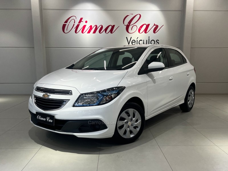 ONIX 1.4 MPFI LT 8V FLEX 4P MANUAL - 2016 - FLORES DA CUNHA