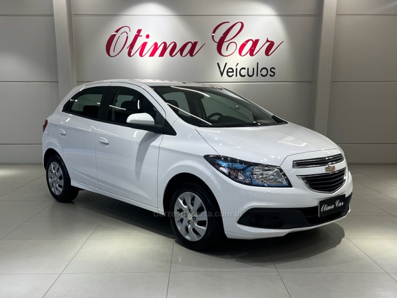 ONIX 1.4 MPFI LT 8V FLEX 4P MANUAL - 2016 - FLORES DA CUNHA