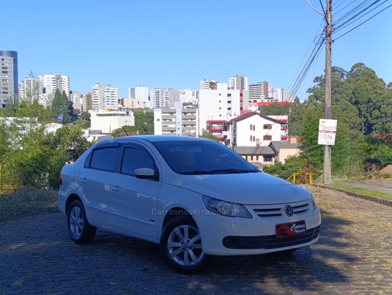 VOYAGE 1.6 MI TREND 8V FLEX 4P MANUAL - 2009 - CAXIAS DO SUL