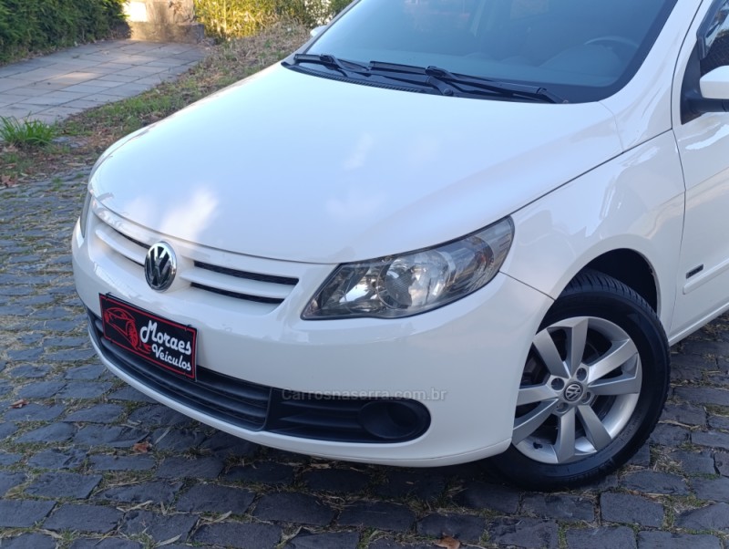 VOYAGE 1.6 MI TREND 8V FLEX 4P MANUAL - 2009 - CAXIAS DO SUL
