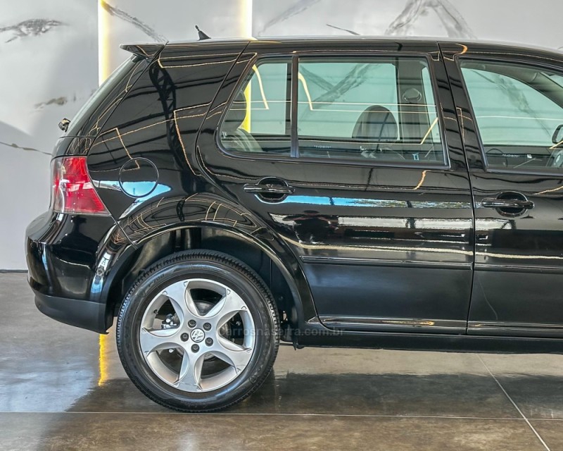GOLF 1.6 MI SPORTLINE 8V FLEX 4P MANUAL - 2009 - GARIBALDI