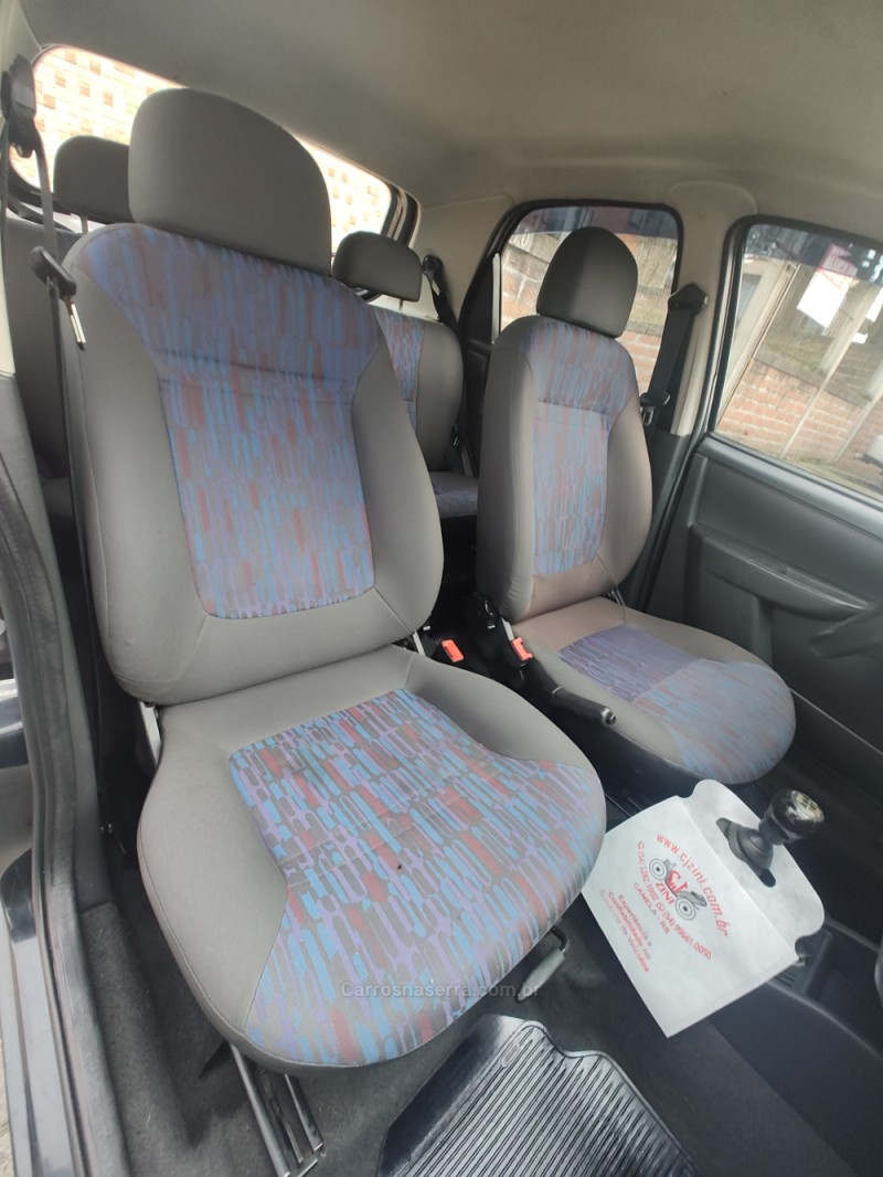 CELTA 1.0 MPFI SPIRIT 8V FLEX 4P MANUAL - 2010 - CANELA