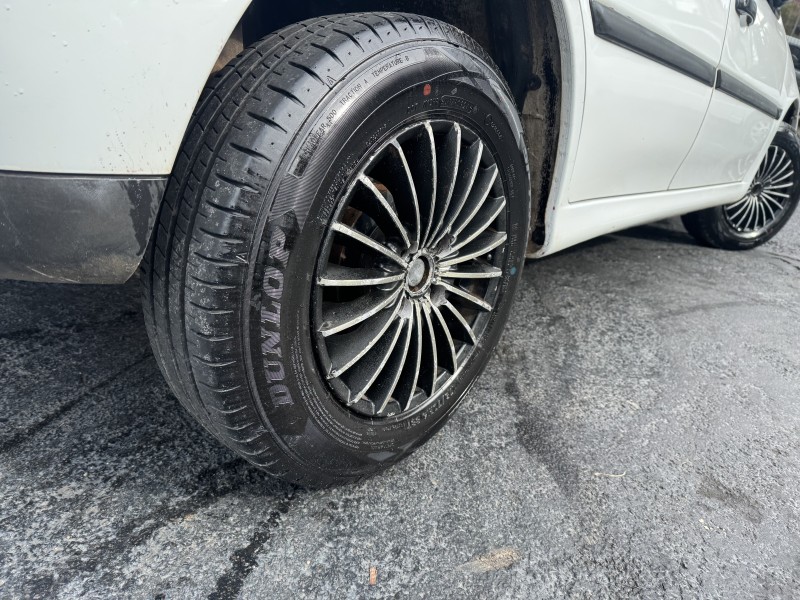 GOL 1.0 MI 8V GASOLINA 4P MANUAL G.III - 2001 - CAXIAS DO SUL