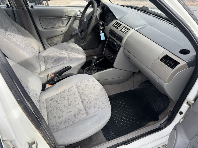 GOL 1.0 MI 8V GASOLINA 4P MANUAL G.III - 2001 - CAXIAS DO SUL