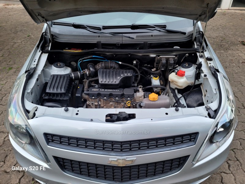 AGILE 1.4 MPFI LT 8V FLEX 4P MANUAL - 2011 - NOVA PRATA