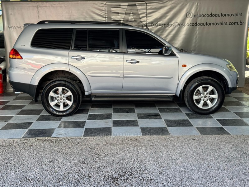 PAJERO DAKAR 3.2 HPE 4X4 7 LUGARES 16V TURBO INTERCOOLER DIESEL 4P AUTOMÁTICO - 2013 - NOVA PRATA