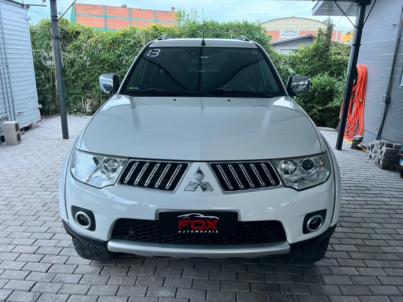 PAJERO DAKAR 3.5 HPE 7 LUGARES 4X4 V6 24V FLEX 4P AUTOMÁTICO - 2013 - CAXIAS DO SUL