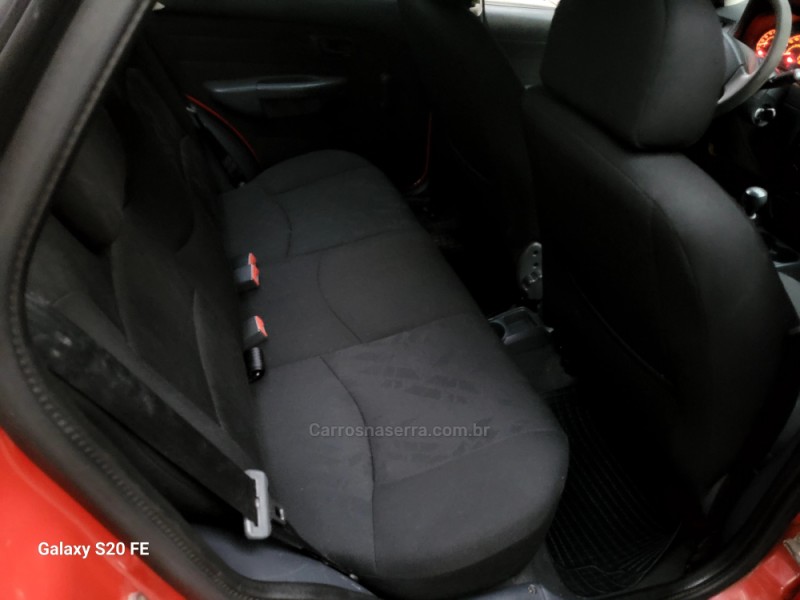 SIENA 1.0 MPI EL CELEBRATION 8V FLEX 4P MANUAL - 2012 - NOVA PRATA