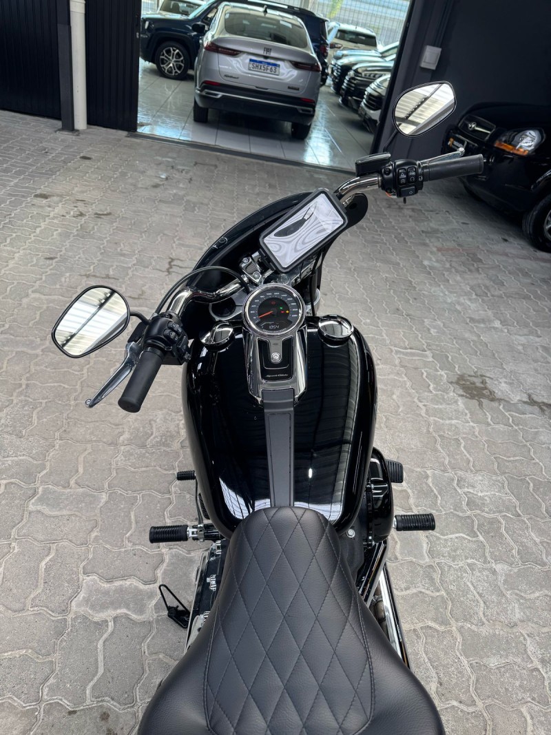 SOFTAIL SPORT GLIDE FLSB - 2021 - CAXIAS DO SUL