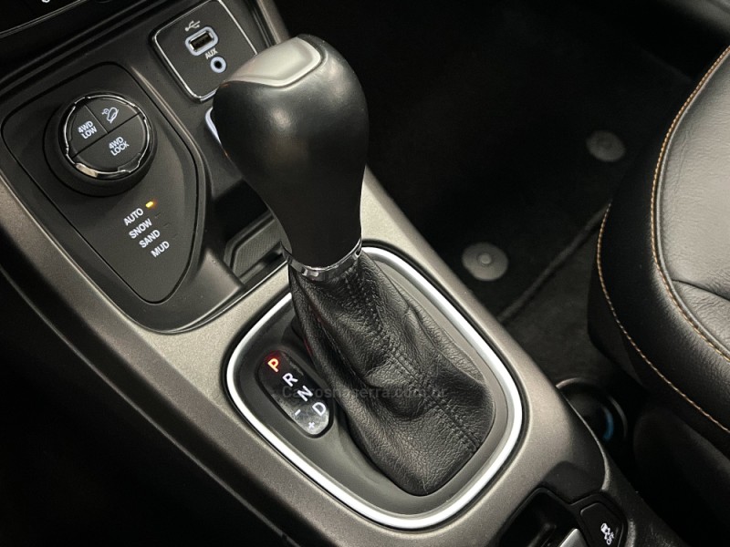 COMPASS 2.0 16V DIESEL LONGITUDE 4X4 AUTOMÁTICO - 2017 - FLORES DA CUNHA