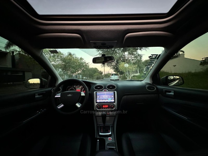 FOCUS 2.0 GHIA 16V FLEX 4P AUTOMÁTICO - 2010 - CAMPO BOM