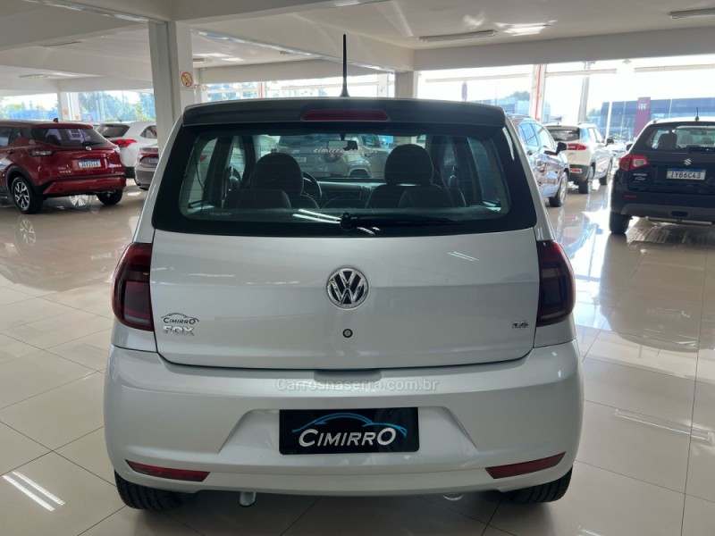 FOX 1.6 MI PRIME 8V FLEX 4P MANUAL - 2011 - TAQUARA