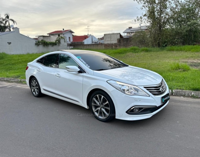 AZERA 3.0 MPFI GLS V6 24V GASOLINA 4P AUTOMÁTICO - 2015 - CAMPO BOM