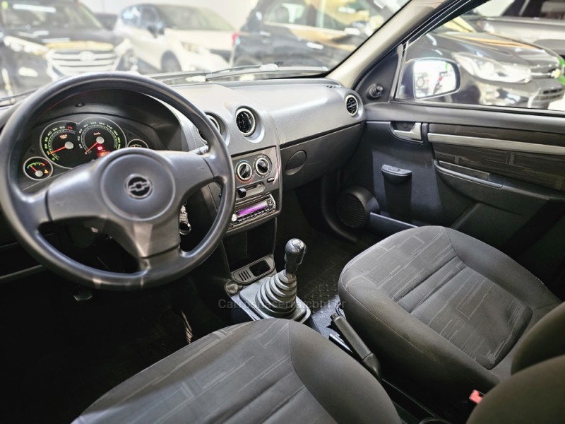 PRISMA 1.4 MPFI MAXX 8V FLEX 4P MANUAL - 2011 - SAPUCAIA DO SUL