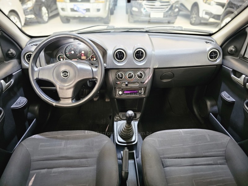 PRISMA 1.4 MPFI MAXX 8V FLEX 4P MANUAL - 2011 - SAPUCAIA DO SUL
