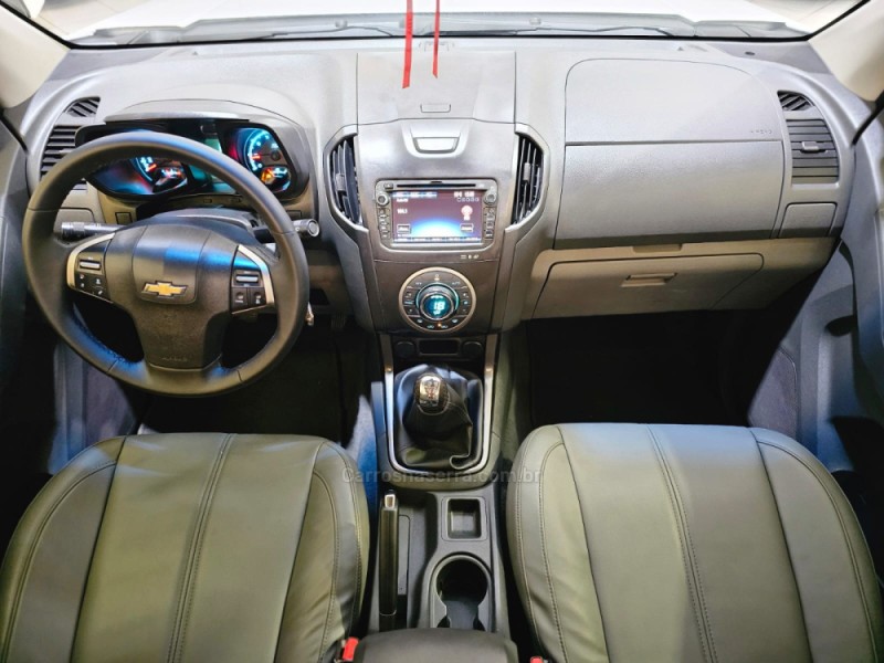 S10 2.4 LTZ 4X2 CD 8V FLEX 4P MANUAL - 2014 - SAPUCAIA DO SUL