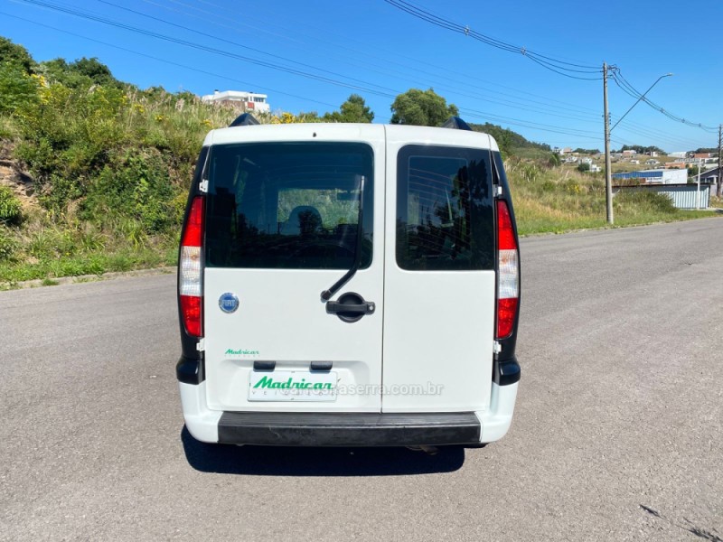 DOBLÓ 1.8 MPI ELX 8V FLEX 4P MANUAL - 2006 - FLORES DA CUNHA