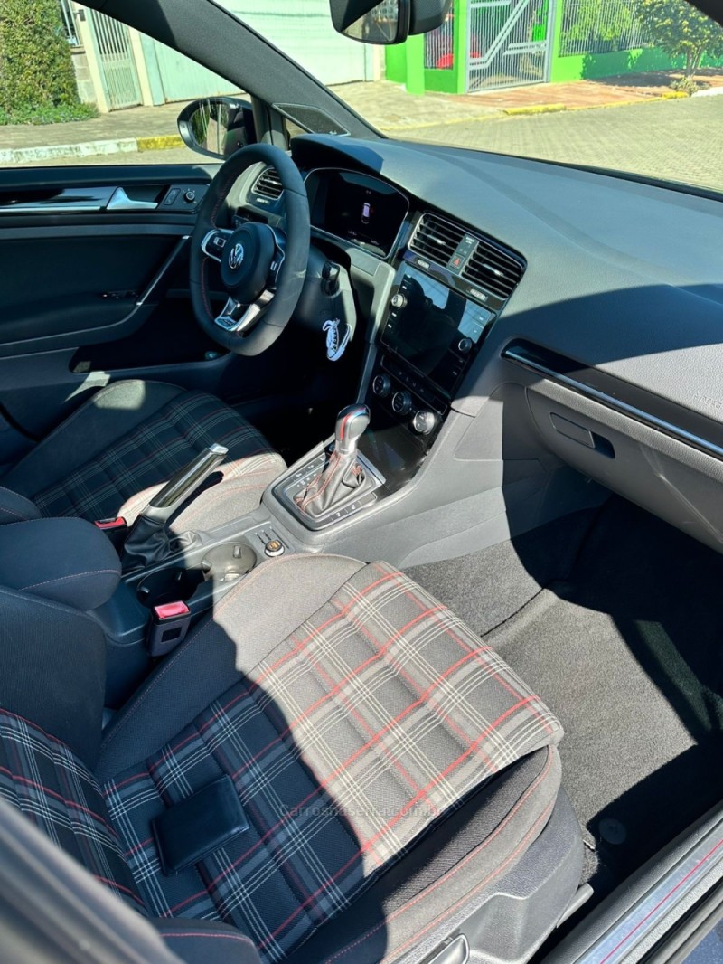 GOLF 2.0 GTI HIGHLINE 16V GASOLINA 4P AUTOMÁTICO - 2017 - BENTO GONçALVES