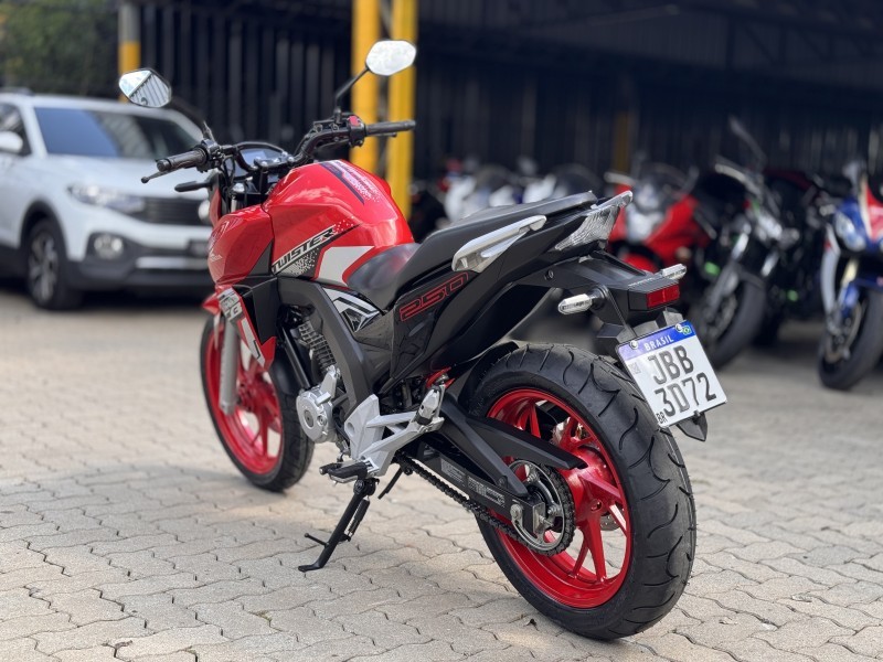 CB 250F TWISTER CBS - 2021 - BENTO GONçALVES