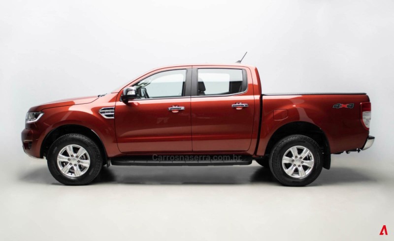 RANGER 3.2 XLT 4X4 CD 20V DIESEL 4P AUTOMÁTICO - 2023 - GARIBALDI