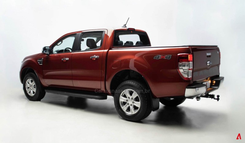 RANGER 3.2 XLT 4X4 CD 20V DIESEL 4P AUTOMÁTICO - 2023 - GARIBALDI
