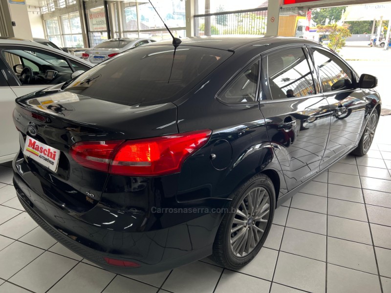 FOCUS 2.0 SE SEDAN 16V FLEX 4P AUTOMÁTICO - 2017 - CAXIAS DO SUL