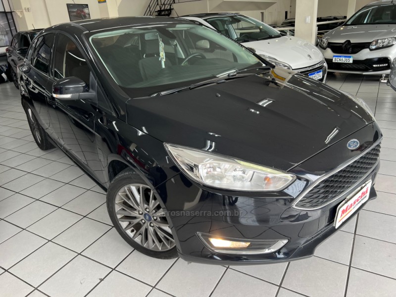 FOCUS 2.0 SE SEDAN 16V FLEX 4P AUTOMÁTICO - 2017 - CAXIAS DO SUL