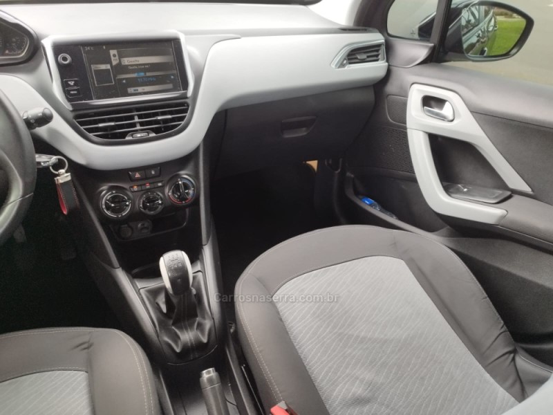 208 1.5 ACTIVE PACK 8V FLEX 4P MANUAL - 2014 - NOVO HAMBURGO