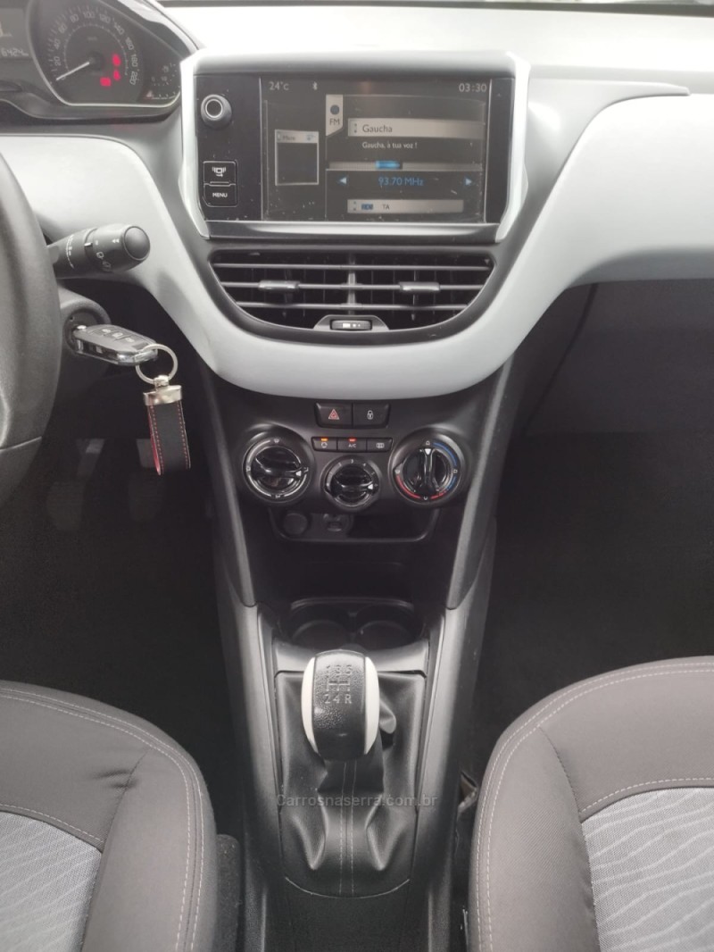 208 1.5 ACTIVE PACK 8V FLEX 4P MANUAL - 2014 - NOVO HAMBURGO