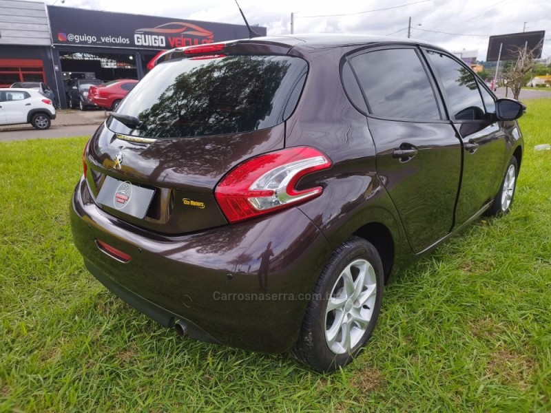 208 1.5 ACTIVE PACK 8V FLEX 4P MANUAL - 2014 - NOVO HAMBURGO