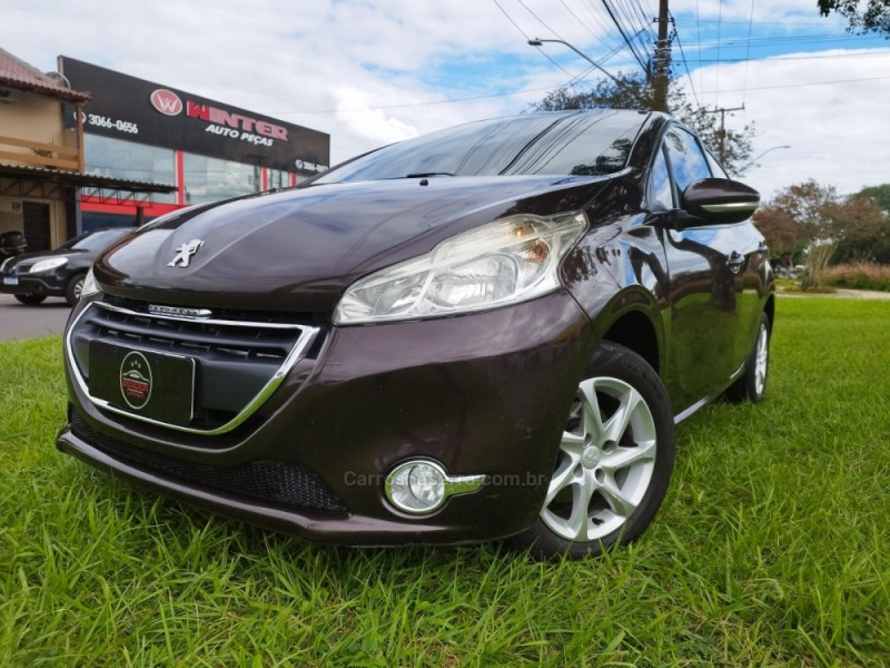 208 1.5 ACTIVE PACK 8V FLEX 4P MANUAL - 2014 - NOVO HAMBURGO