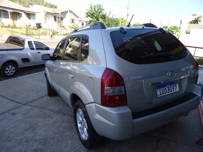 TUCSON 2.0 MPFI GLS BASE 16V 143CV 2WD FLEX 4P AUTOMÁTICO - 2013 - SANTA CLARA DO SUL
