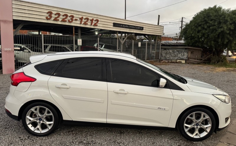 FOCUS 2.0 SE HATCH 16V FLEX 4P AUTO - 2016 - CAXIAS DO SUL